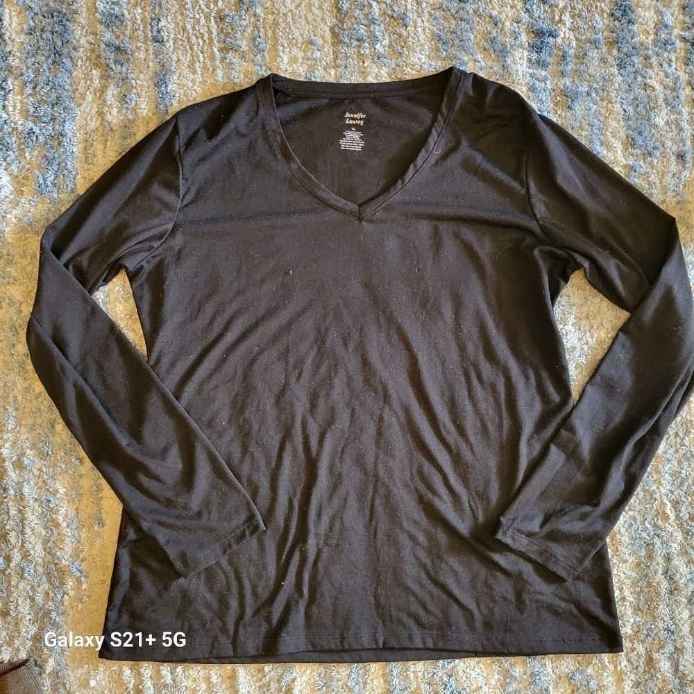 Jennifer Lauren layering tshirt size XL